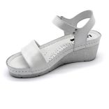 Leon Comfort 1070 Fehér női szandál