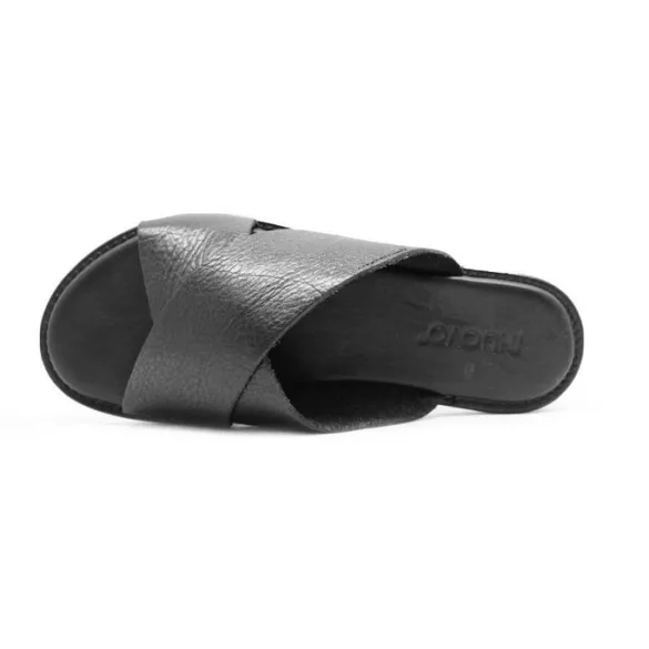 Inuovo 423071 BlackS24 női papucs