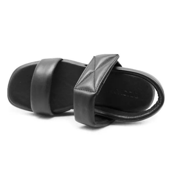 Inuovo 815004 Black női szandál