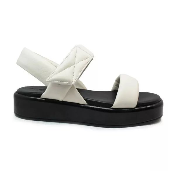 Inuovo 815004 Cream női szandál