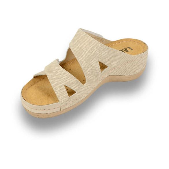 Leon Comfort 907 bézs női papucs