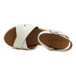Inuovo A98008 CreamS24 női szandál