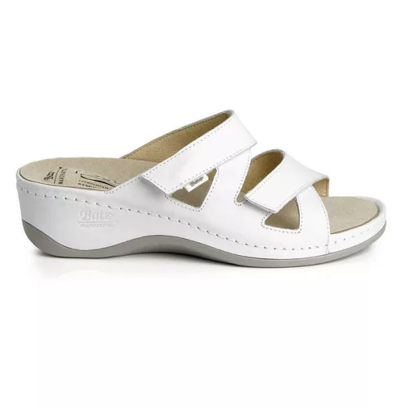 Batz Evelin fehér női papucs